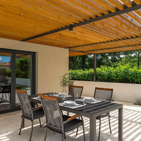 Holiday home Lakora